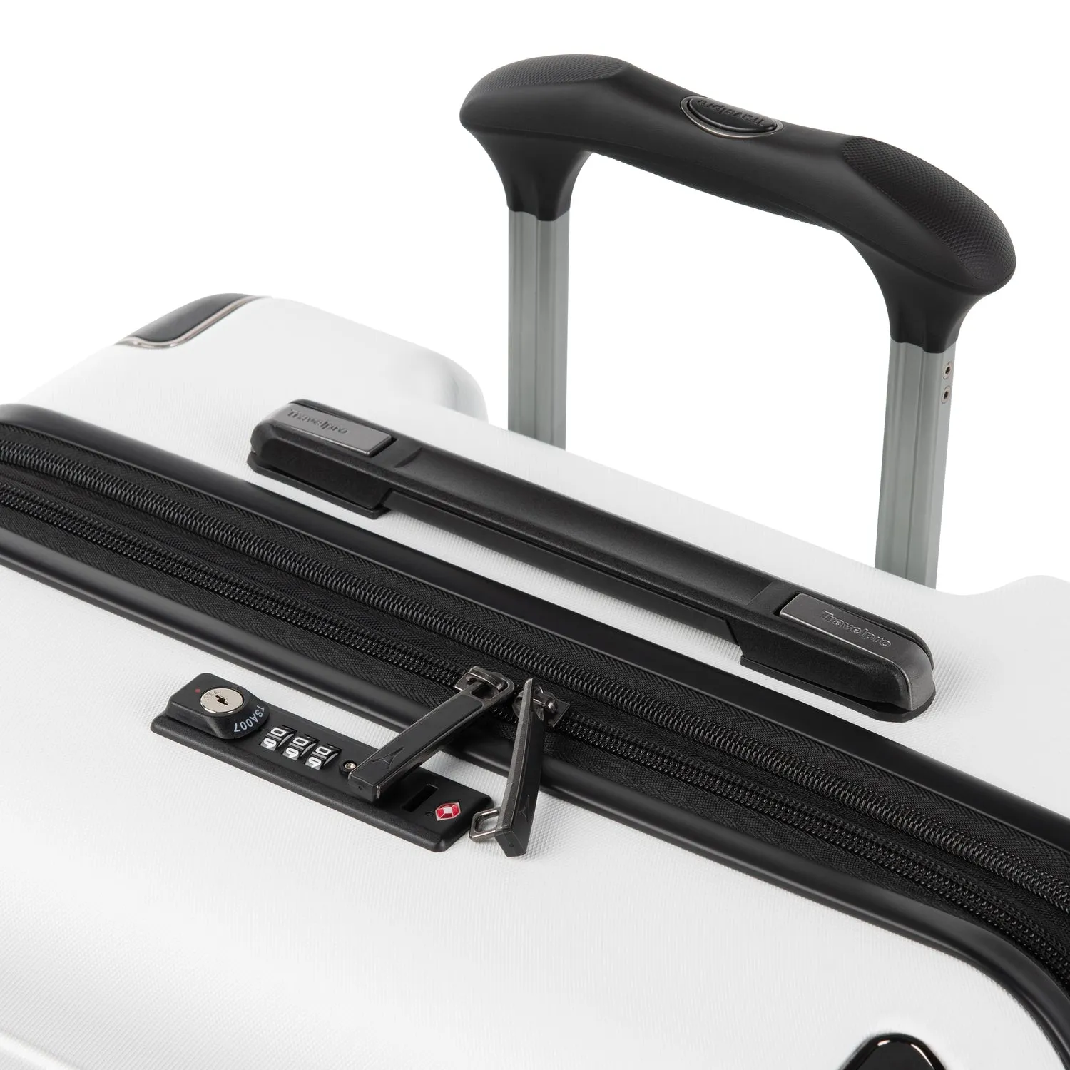 Roundtrip® Carry-On / Medium Check-In Hardside Set