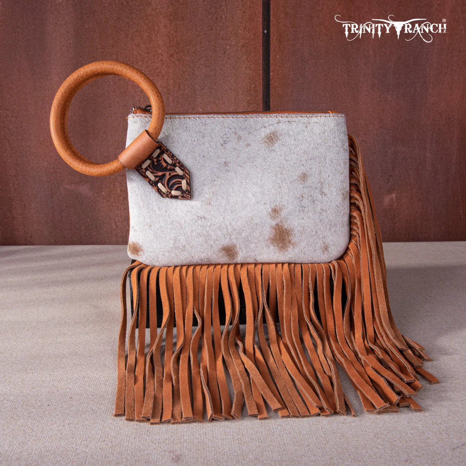 TR167-A181 Trinity Ranch Genuine Hair-On Cowhide Ring Handle Wristlet Clutch Bag - Light Brown